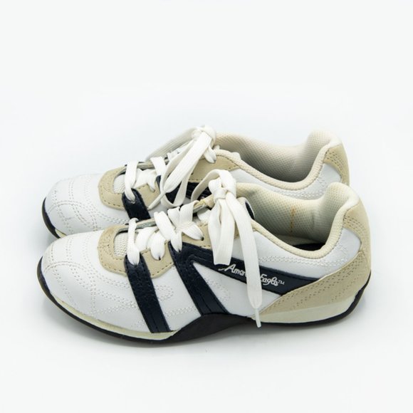 ✨✨3/$25 Girl's Oxford Style Runners Size2 - Picture 4 of 11